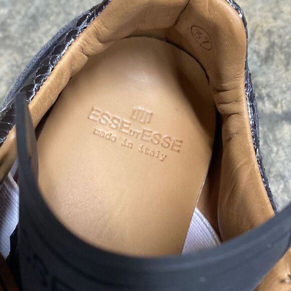 Esse ut Esse Fringe Black Suede Sneaker Size 7 - Picture 8 of 11